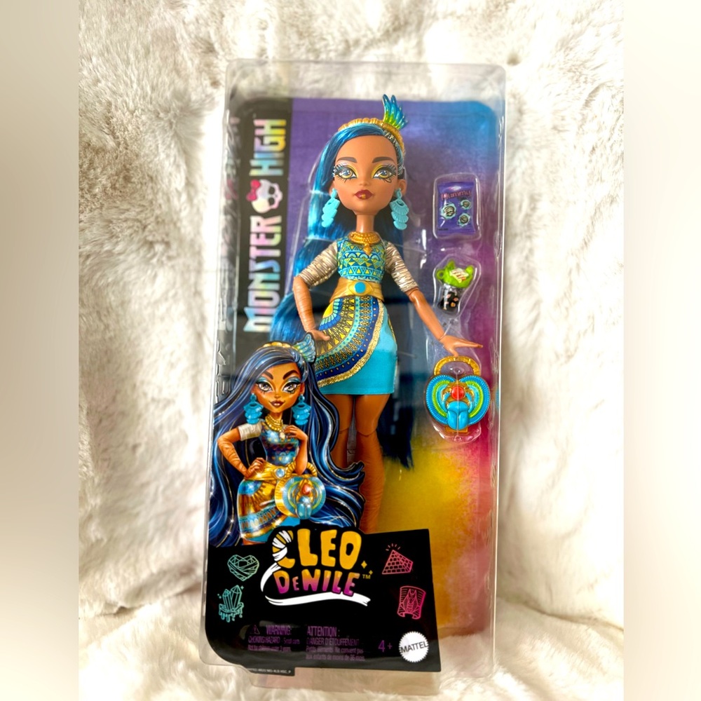 Monster High Cleo Denile NIB doll